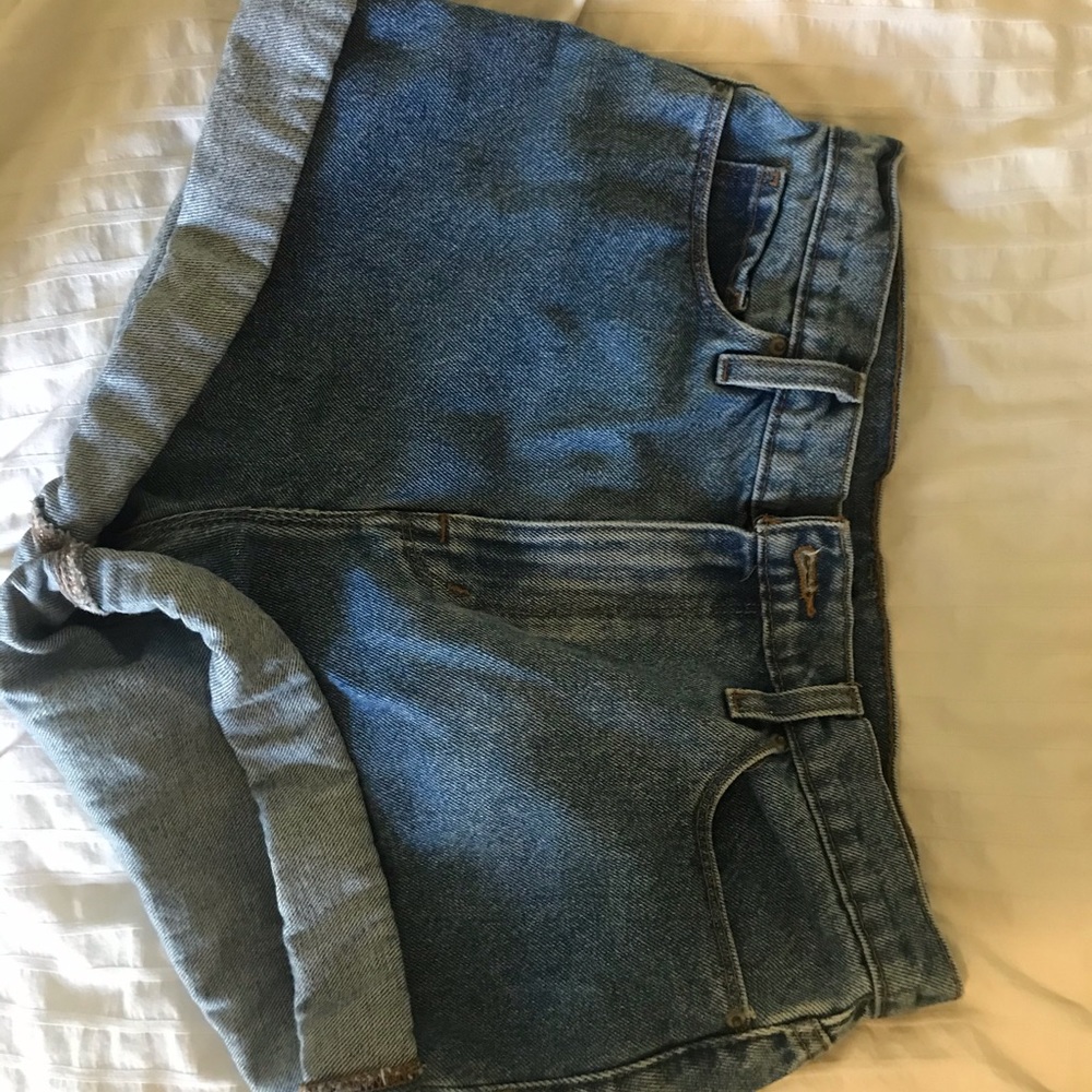 Jean shorts BDG
